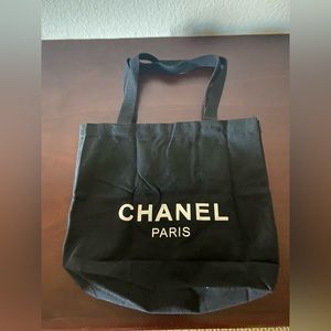 Chanel canvas tote bag (never used)
